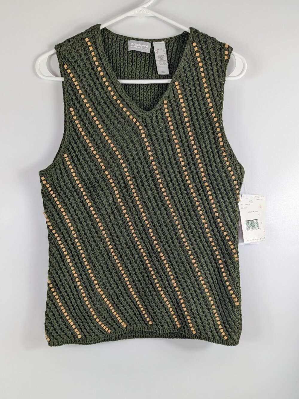 Liz Claiborne Petite Sleeveless Sweater Wood Bead Embellished
